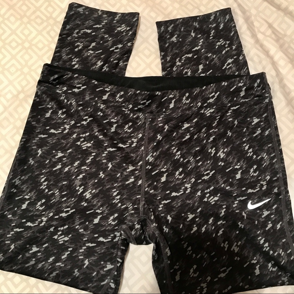 Printed Nike leggings